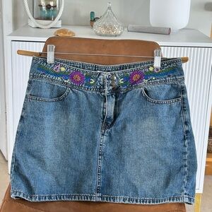 Y2K vintage Embroidered Denim Mini Skirt junior sz 11 Alfredo Venini, bohemian
